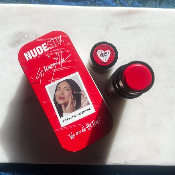 HOT FIRE - NUDESTIX NUDIES Matte Blush Stick - Picture 4 of 8